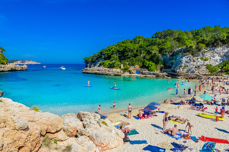 E313. Stay safe on holiday abroad